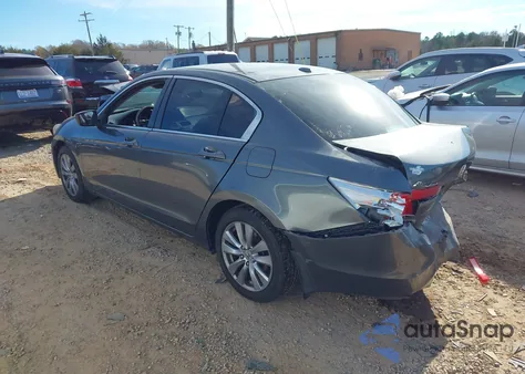 2011 Honda Accord 2.4 Ex-L z USA, uszkodzony, nr VIN 1HGCP2F85BA062154